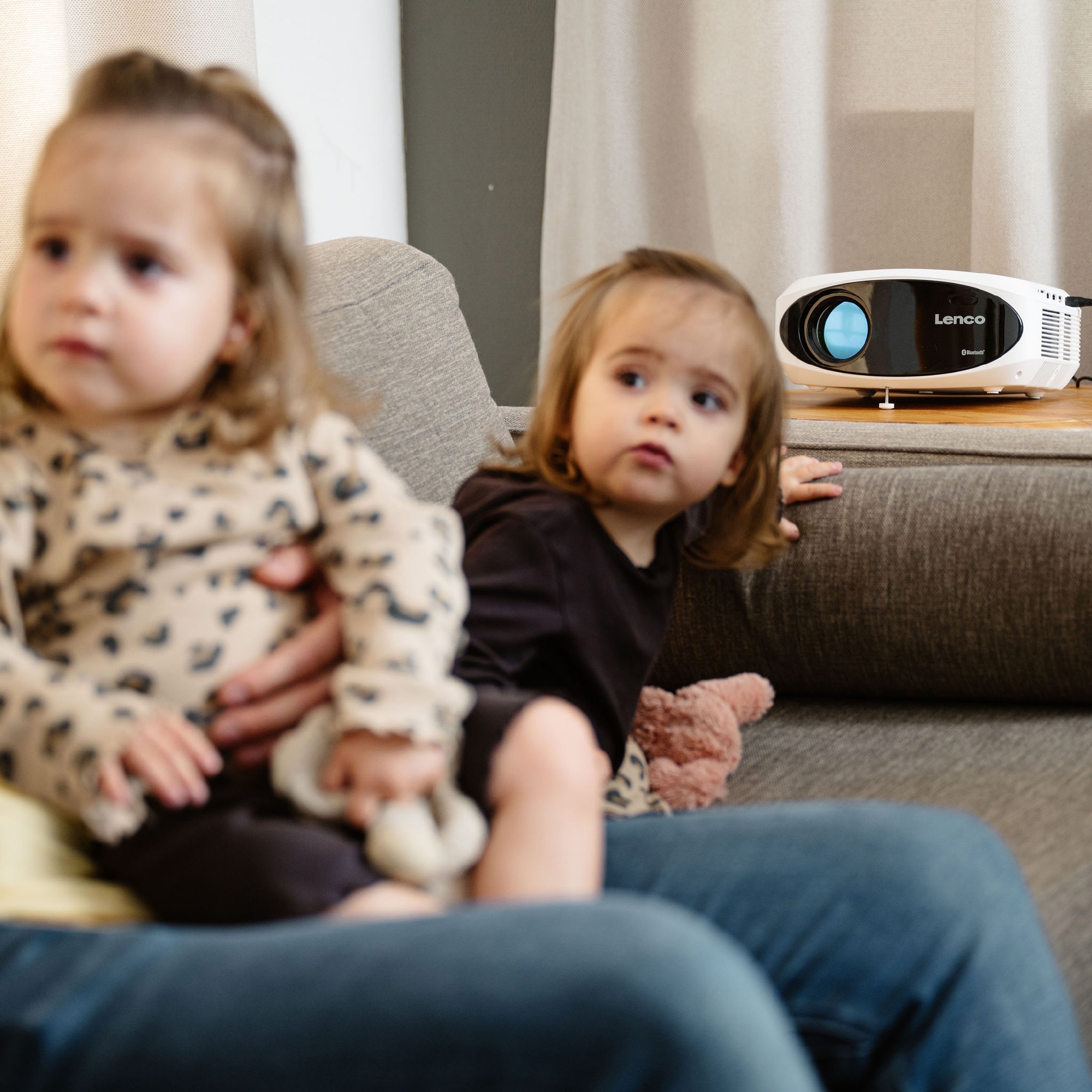 Lenco Full HD 1080P LCD-projector met Bluetooth® Wit