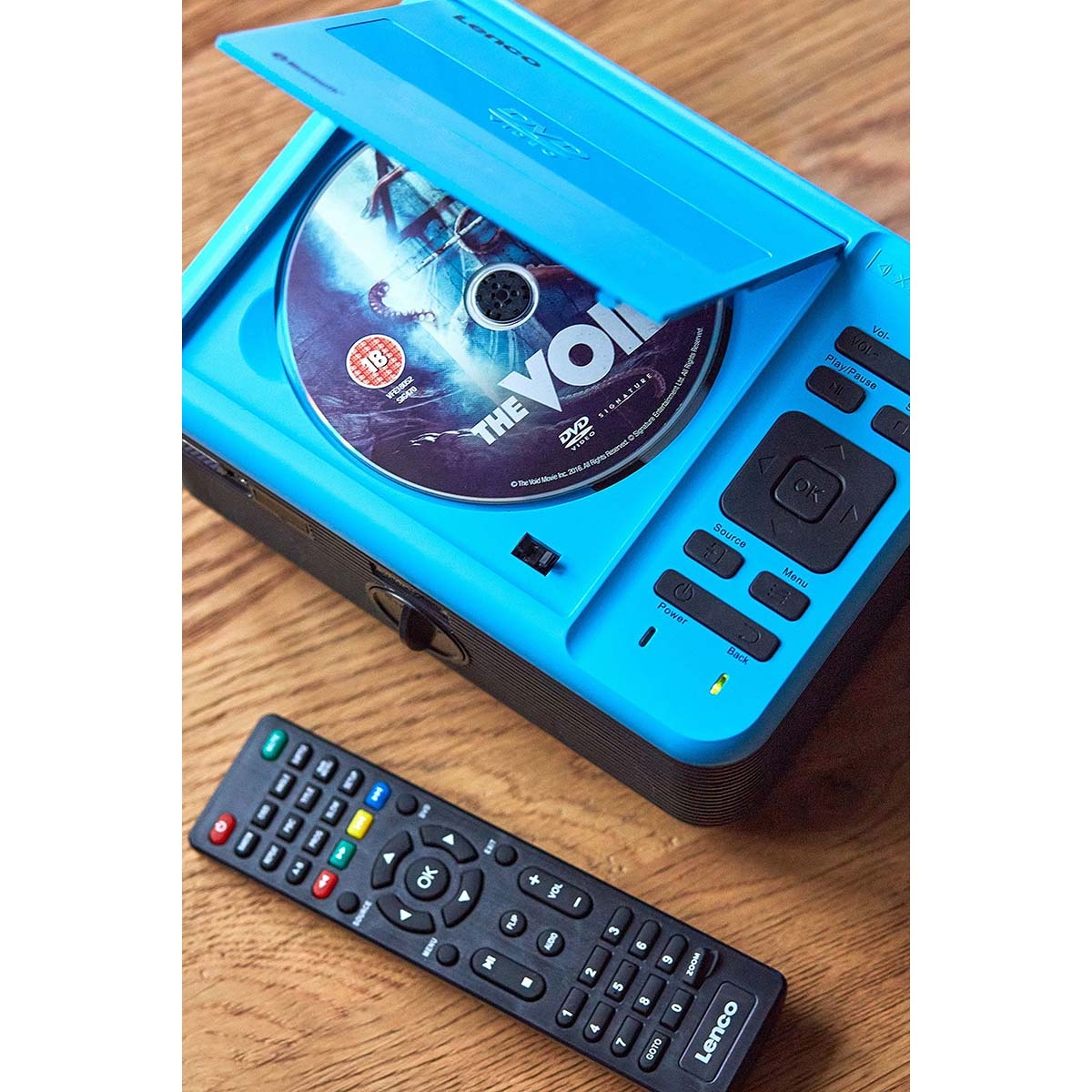 Lenco LCD Projector met DVD-speler en Bluetooth® Blue