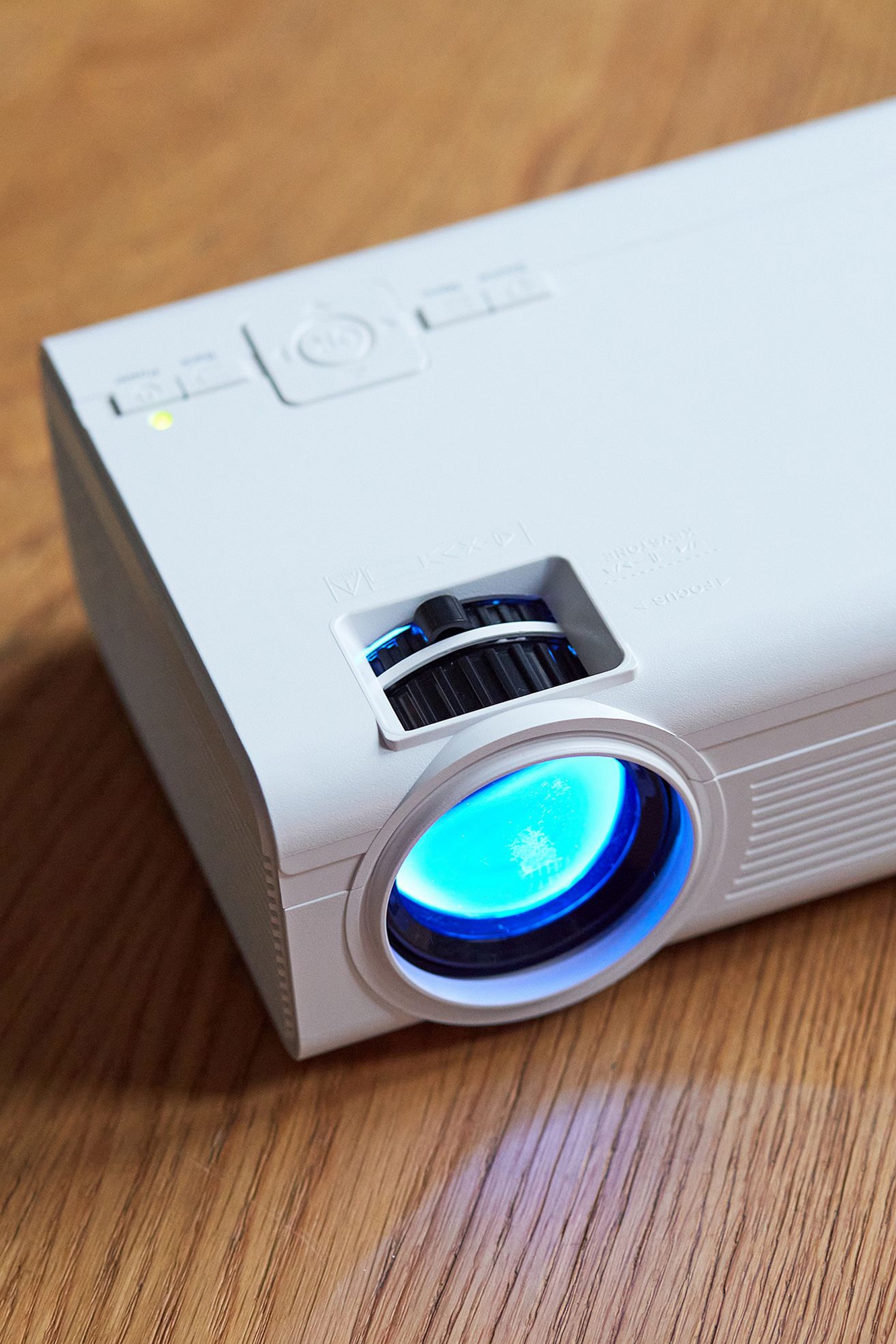 Lenco LCD Projector met hoge resolutie, ondersteunt Full HD 1080P inhoud Wit