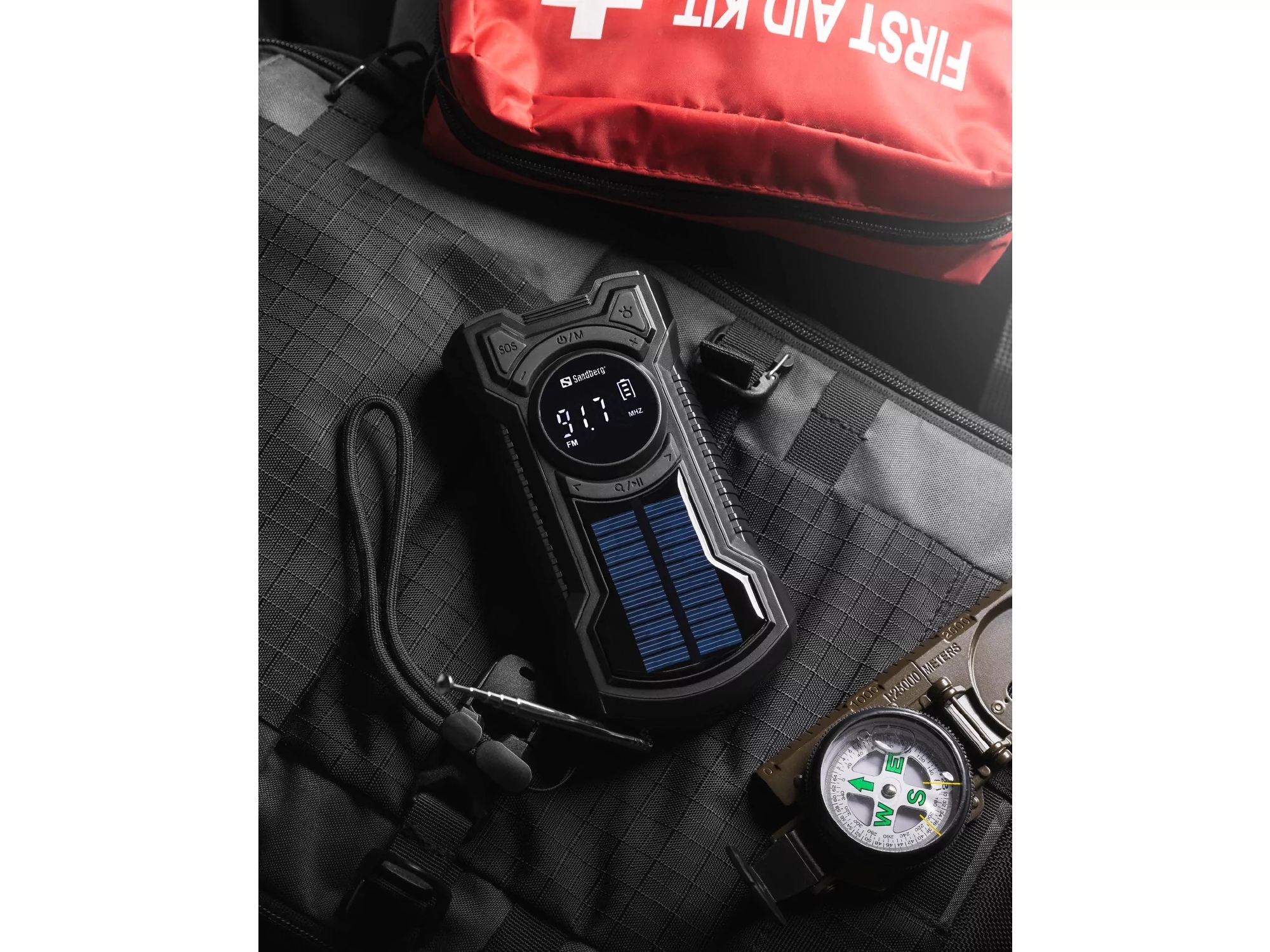 Sandberg Survivor Radio